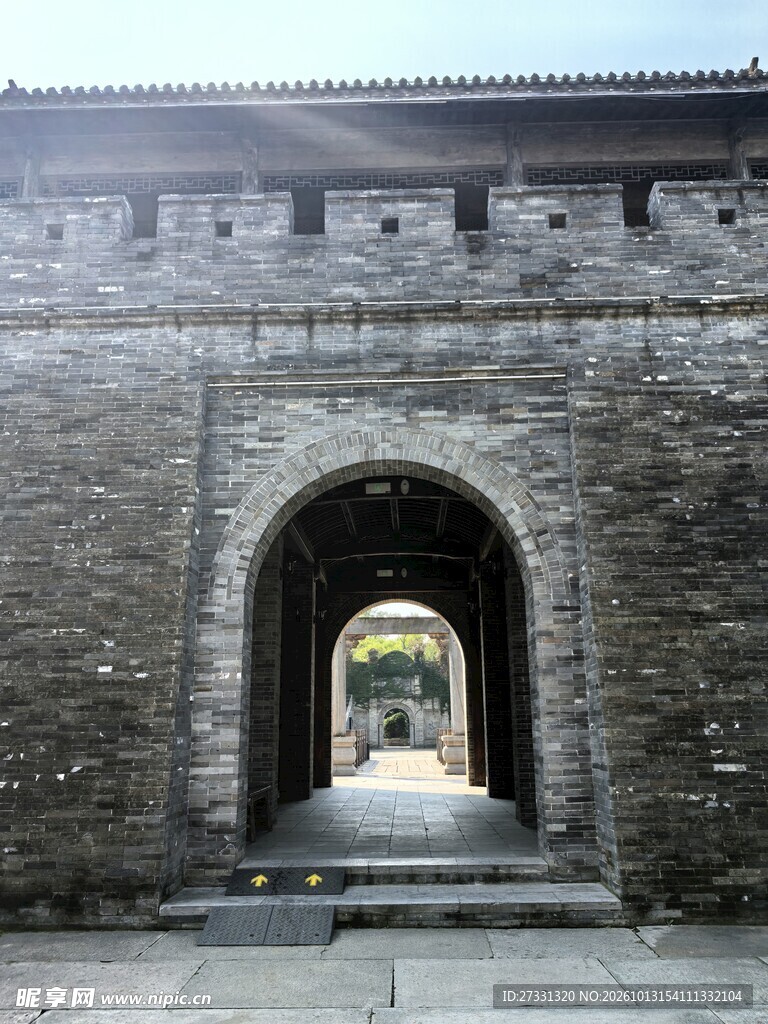古城墙拱形城门