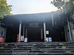 中式古建殿堂正门