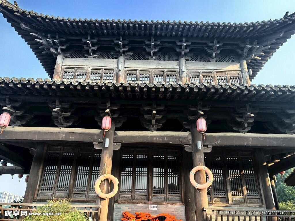 中式传统古建门楼