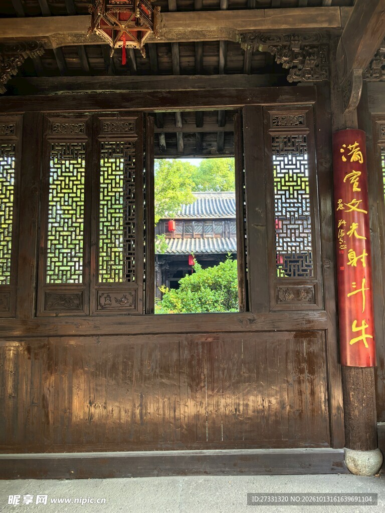 中式古建木质花窗