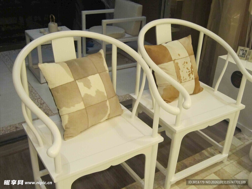 新中式白色圈椅