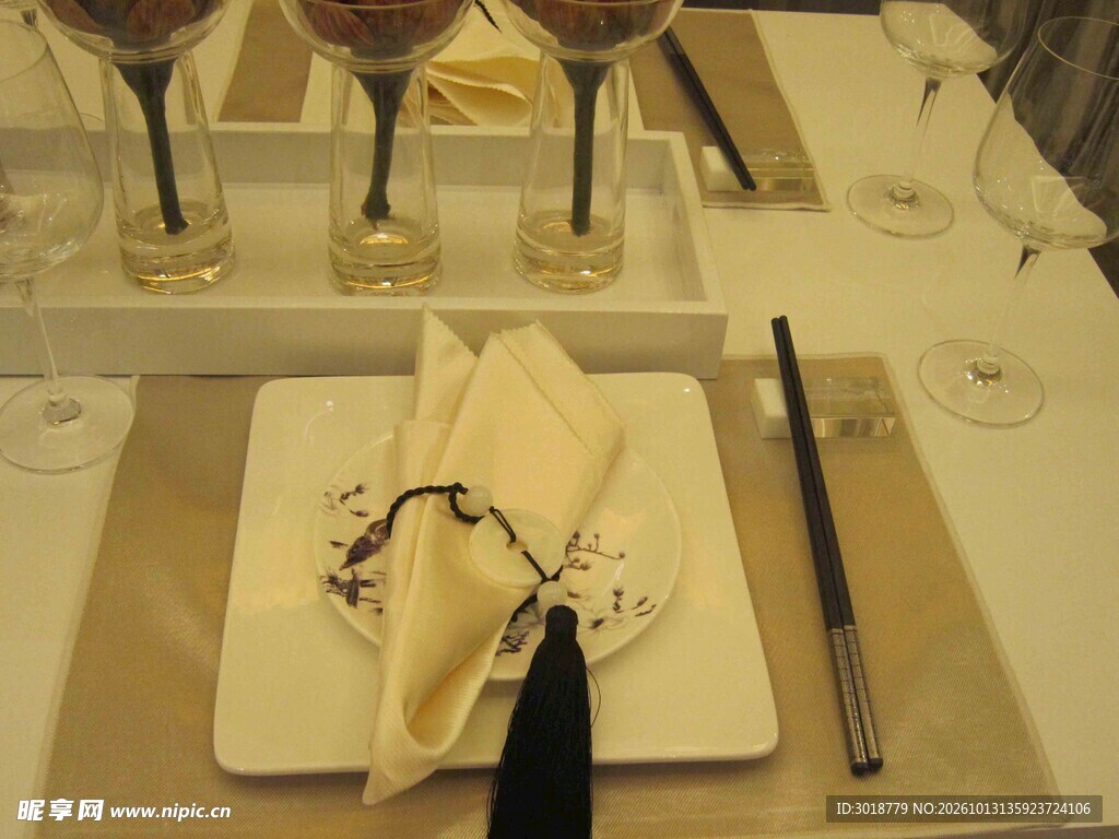 西餐餐桌精美摆盘