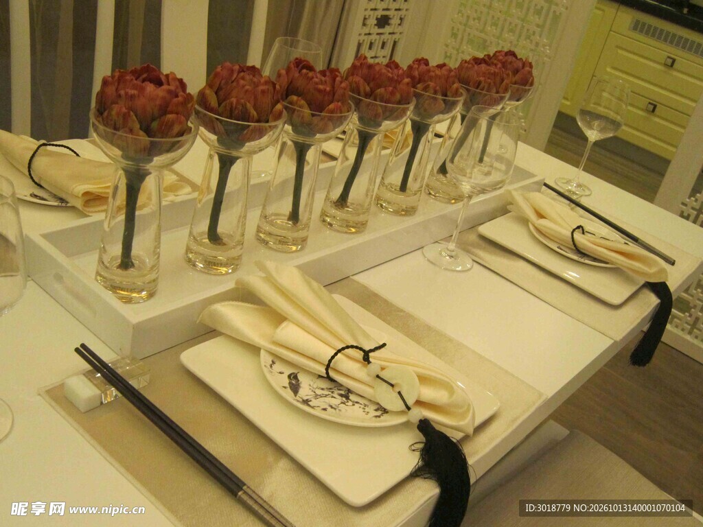 浪漫婚宴餐台布置
