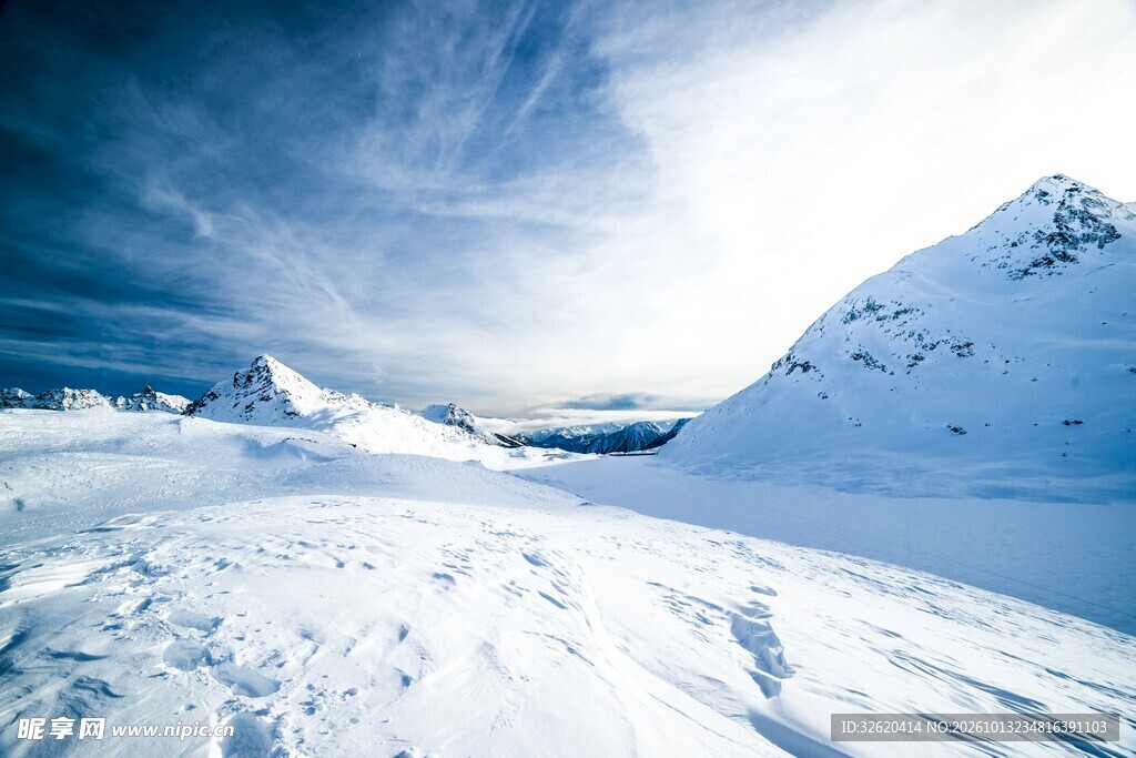 辽阔雪域雪山风光