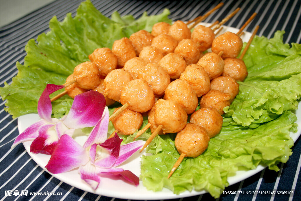 特色香炸肉丸串
