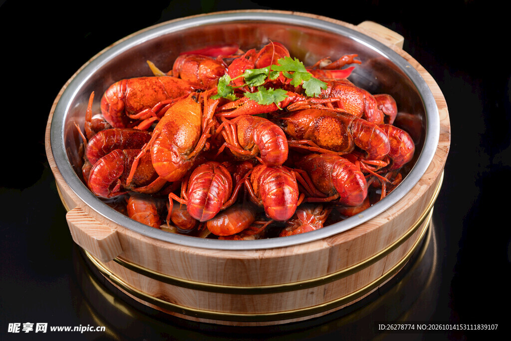 笼蒸香辣小龙虾