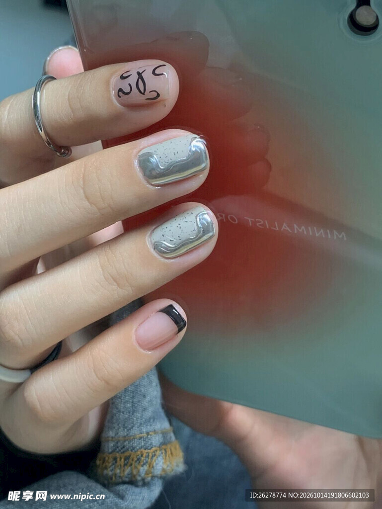 创意美甲手部特写