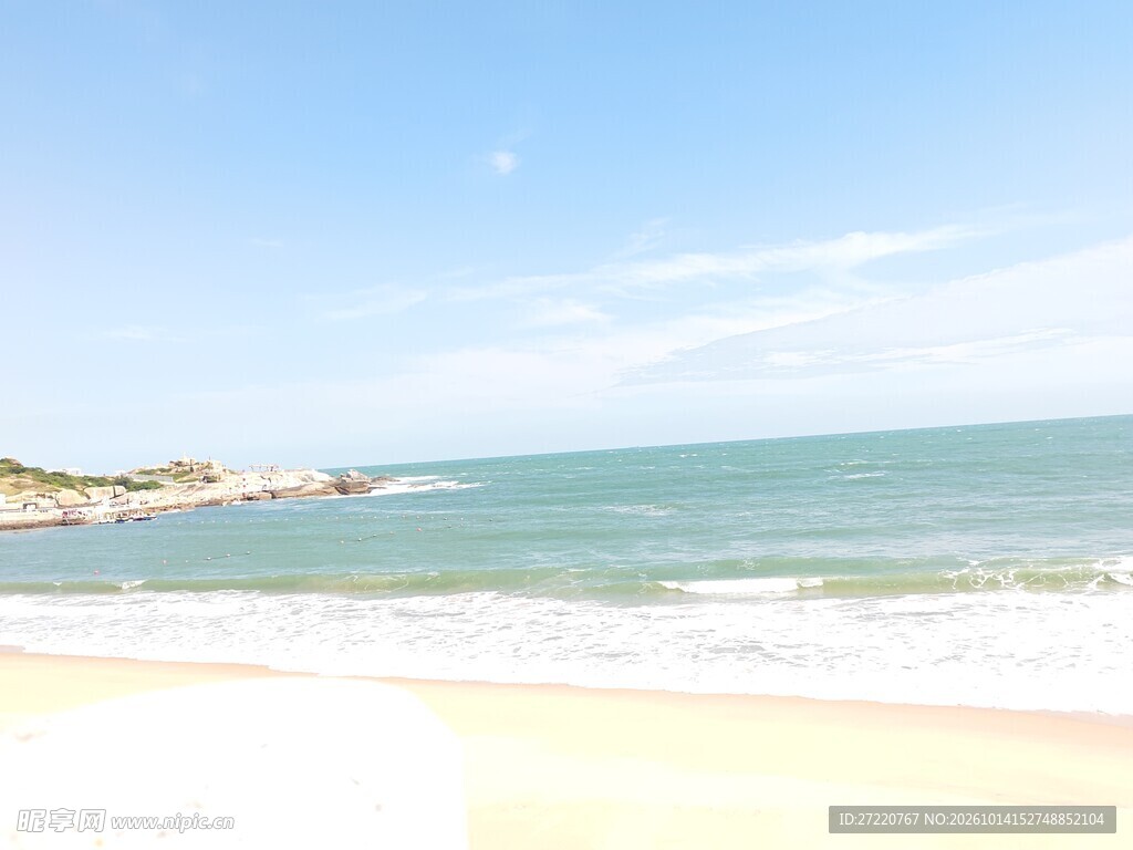 清新夏日海滨风光