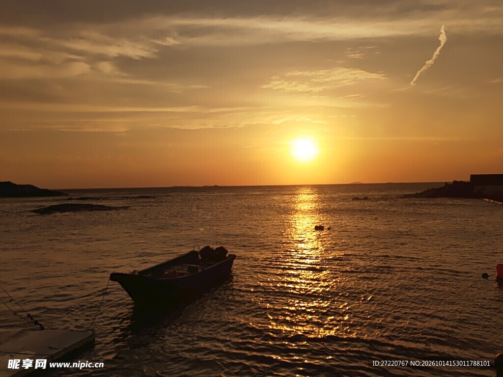 海上日落孤舟风光 红海湾