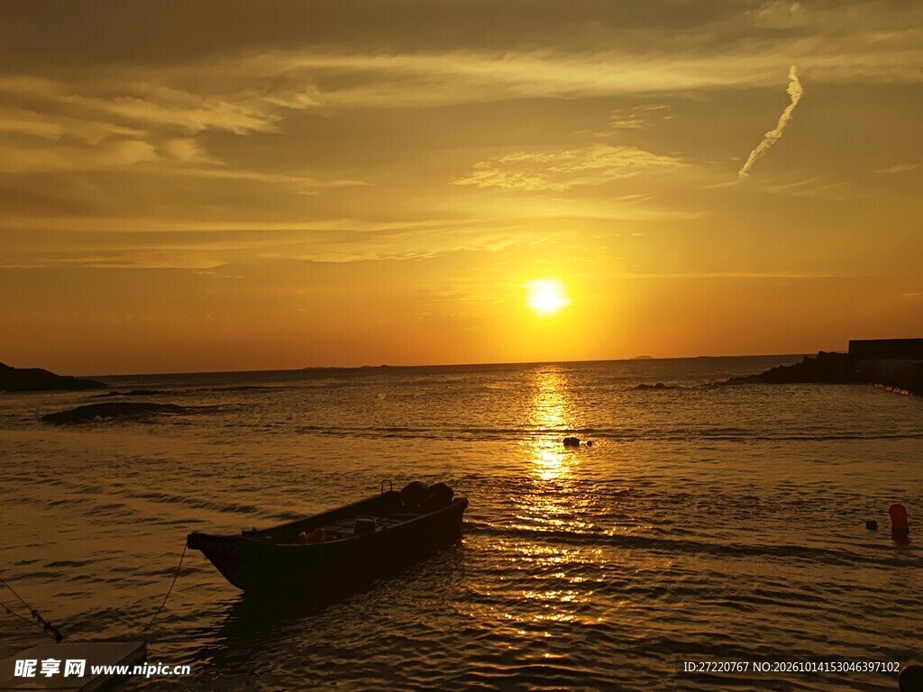 海面日落孤舟美景 红海湾