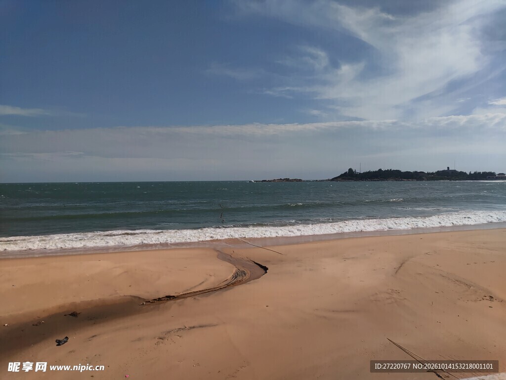 晴日海滨沙滩美景 红海湾