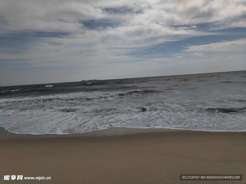 阴天海滨沙滩海景 汕尾红海湾