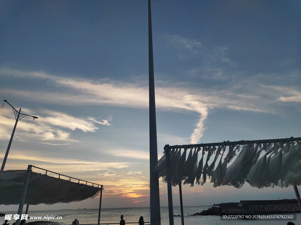 海边黄昏休闲风光 汕尾红海湾