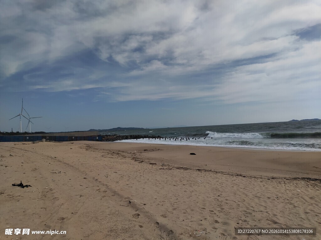 多云海滩自然风光 汕尾红海湾
