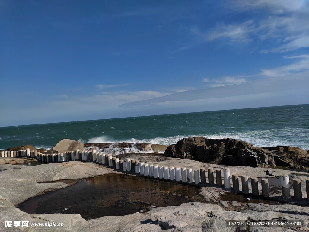 晴日海岸沙滩风光 汕尾红海湾