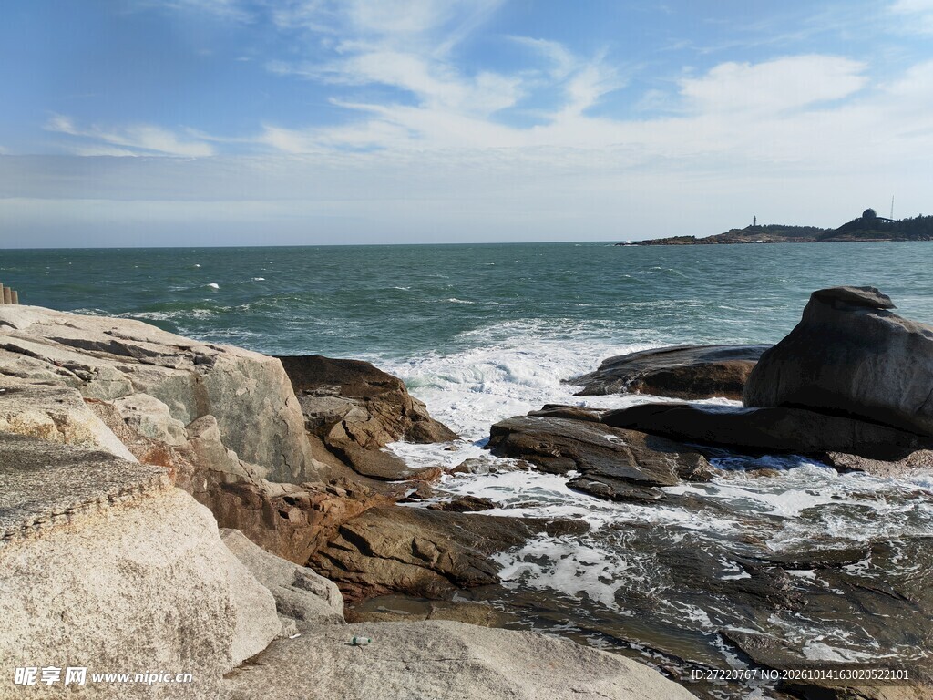 海滨礁石海岸风光  红海湾
