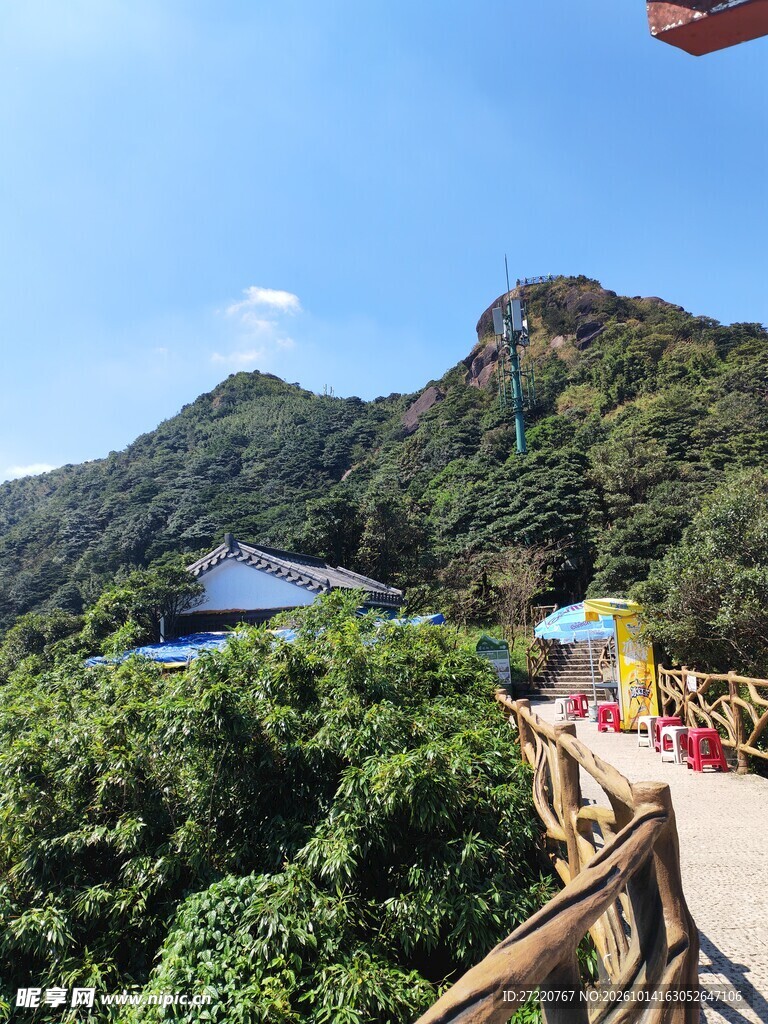 山间观景台自然风光 罗浮山 