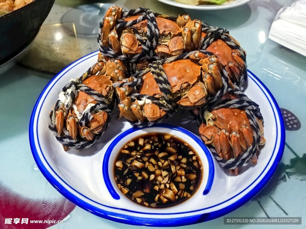 清蒸大闸蟹配蘸料