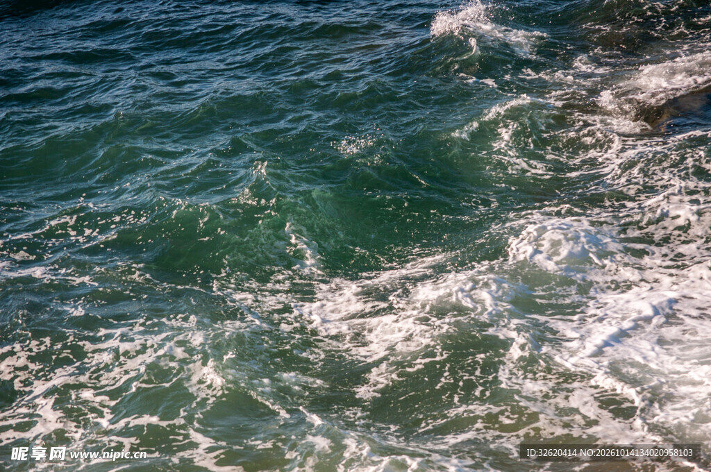 海面荡漾水波浪花