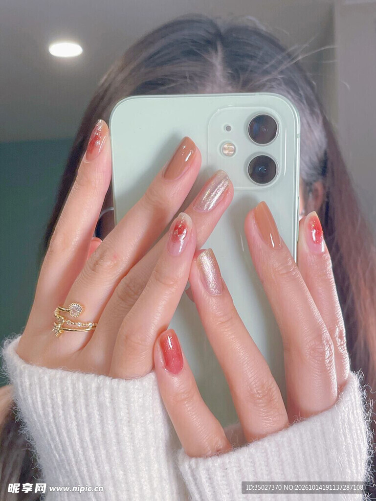 美甲自拍手部特写