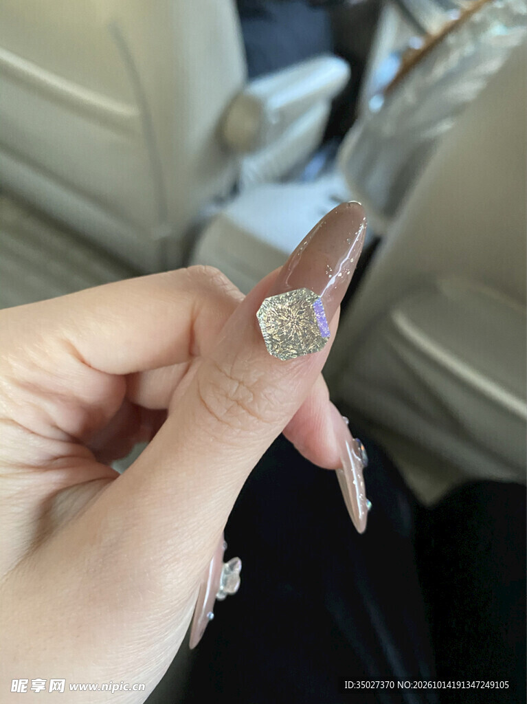 时尚美甲手部特写
