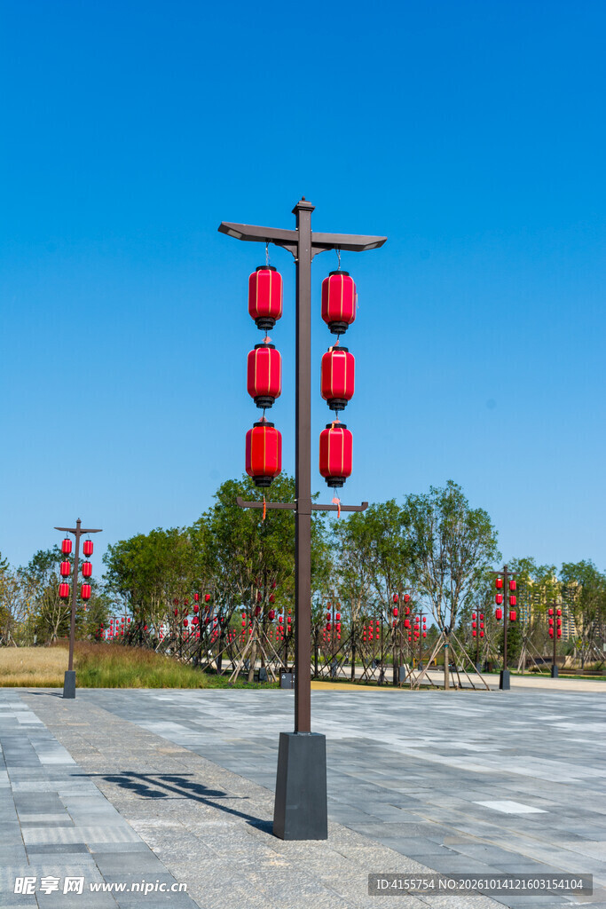 中式仿古红灯笼路灯
