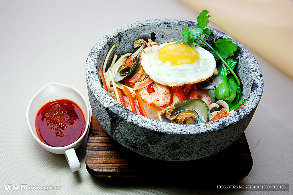 韩式石锅拌饭