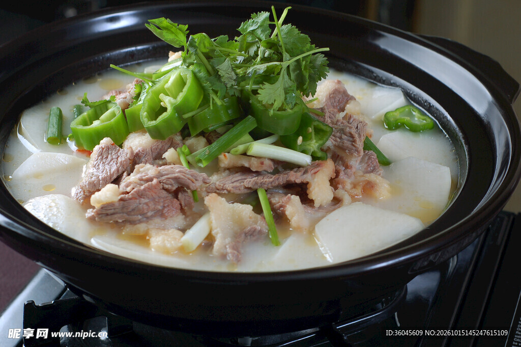 砂锅羊肉炖萝卜