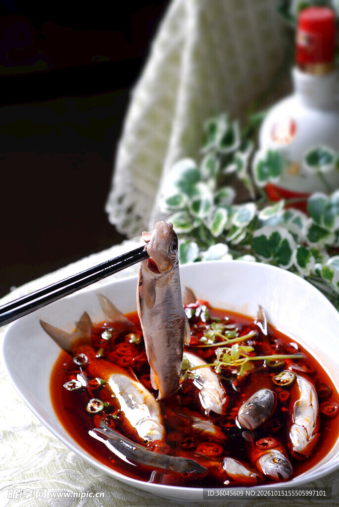 红汤麻辣小黄鱼