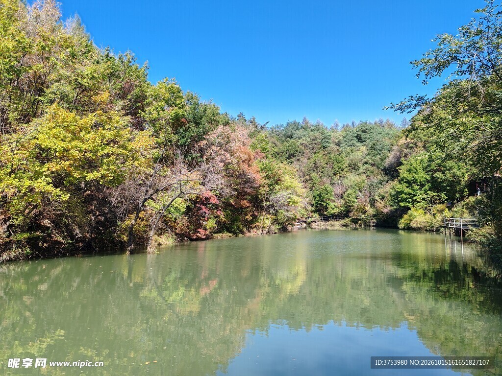秋季山水风景