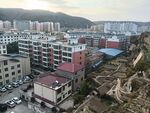 山城城郊居民区全景