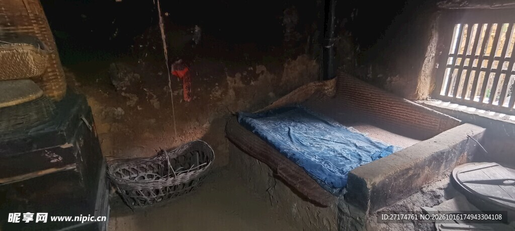 老式农家土炕旧屋场景