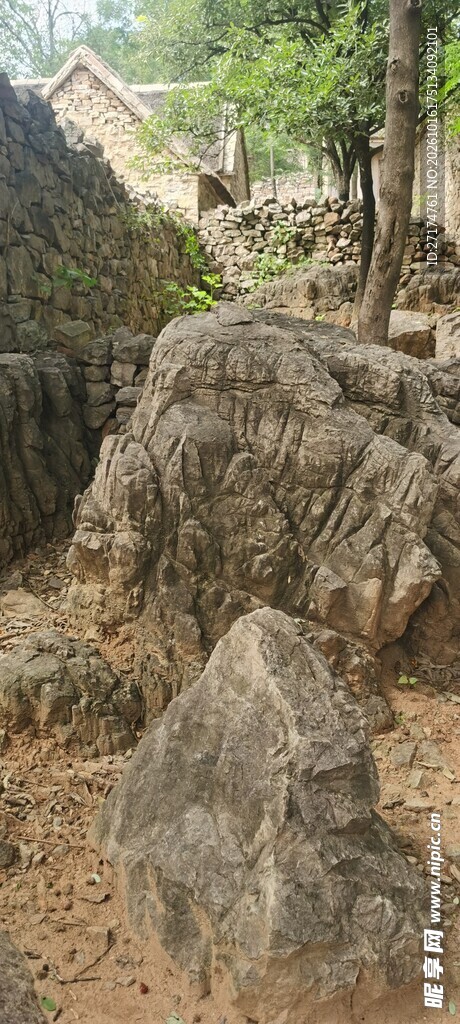 郊野乡村山石景观