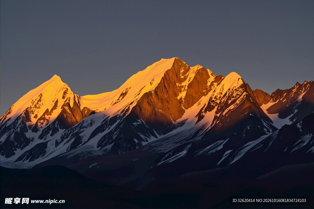日照金山壮丽山景