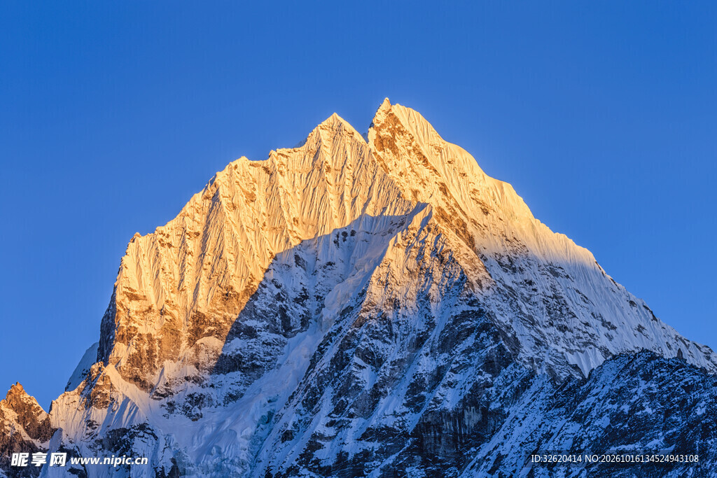 日照金山