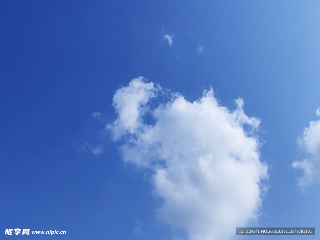 蓝天白云