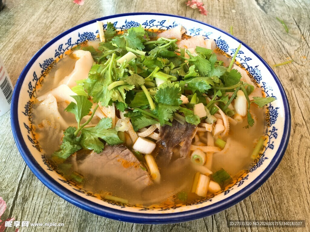 鲜香牛杂汤