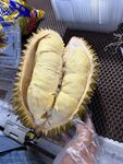 剥开的新鲜榴莲