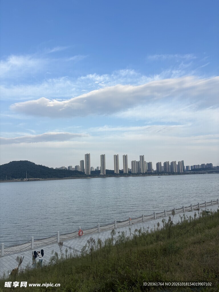 滨水城市沿岸风光