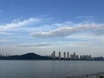 滨水城市晴空远景