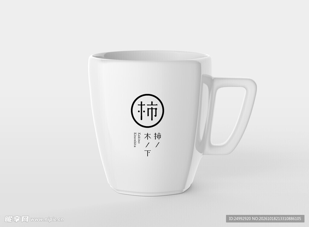 白色马克杯样机