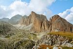 红岩山地自然风光
