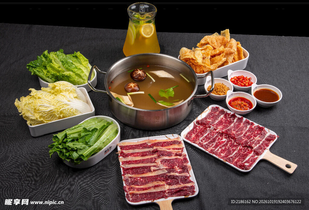 清汤火锅套餐食材摆盘
