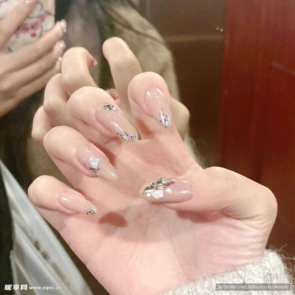 镶钻长款美甲
