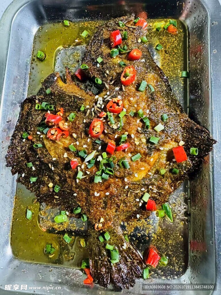 香辣煎鱼美食