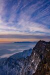 高山日暮壮阔风光