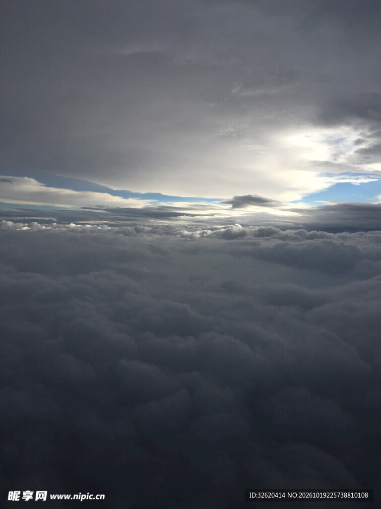 高空云海天光景观