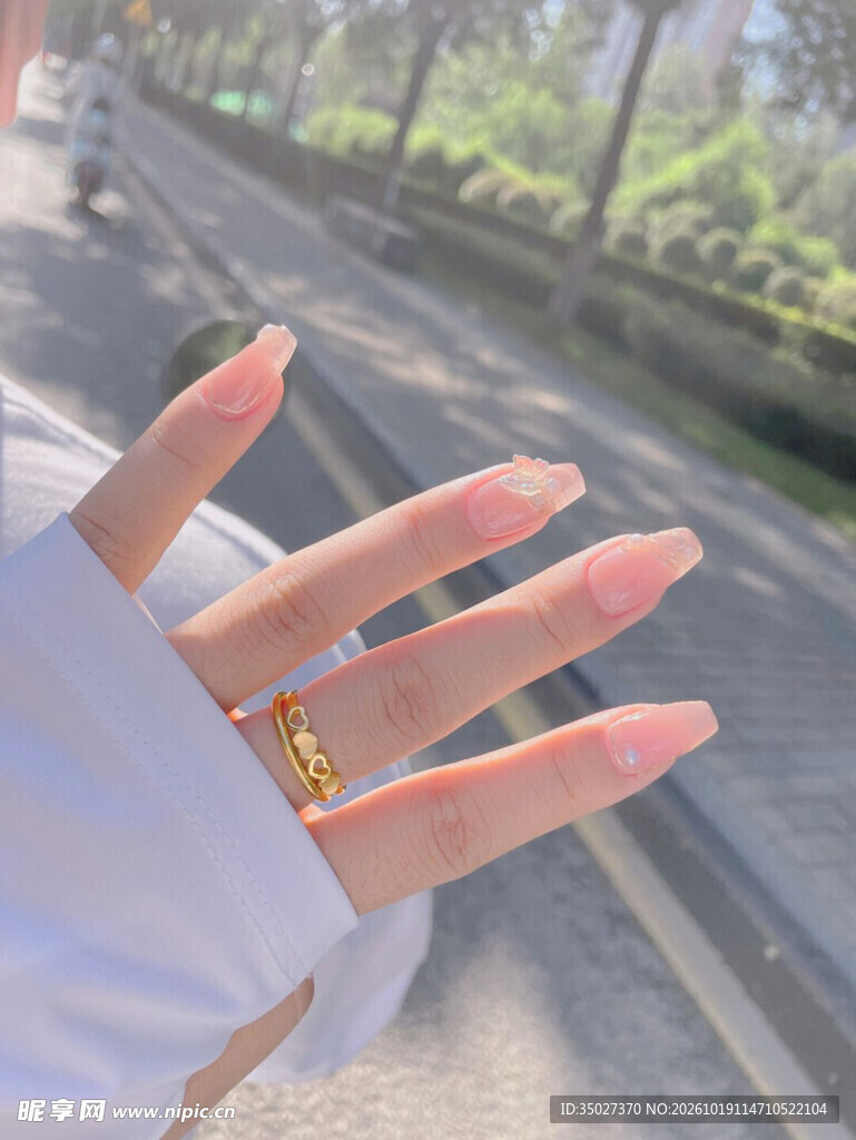 别克车标特写