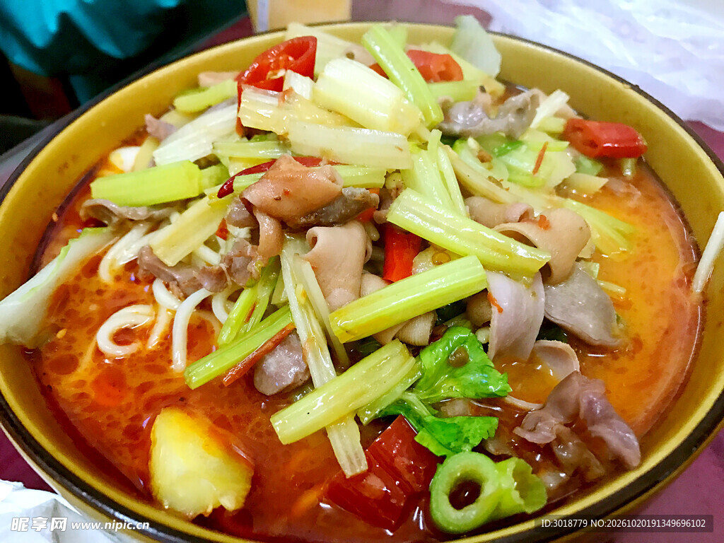家常什锦炖菜煲