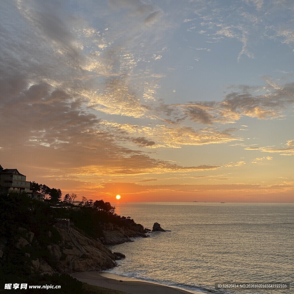 海岸日落美景